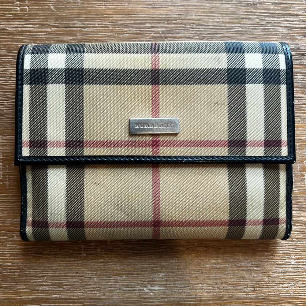 Burberry wallet